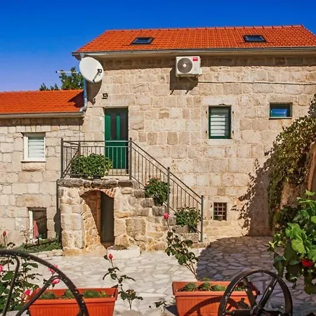 House Buljanovi Dvori With Private Pool