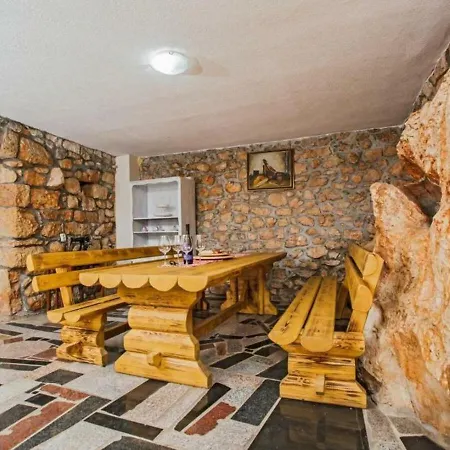 House Buljanovi Dvori With Private Pool בית נופש Runovic